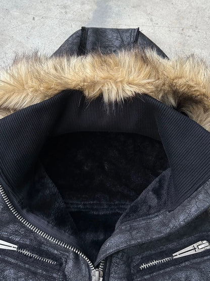 クラッシュ テクスチャー ファーカラー レザー ジャケット
Cracked Texture Fur Collar Leather Jacket