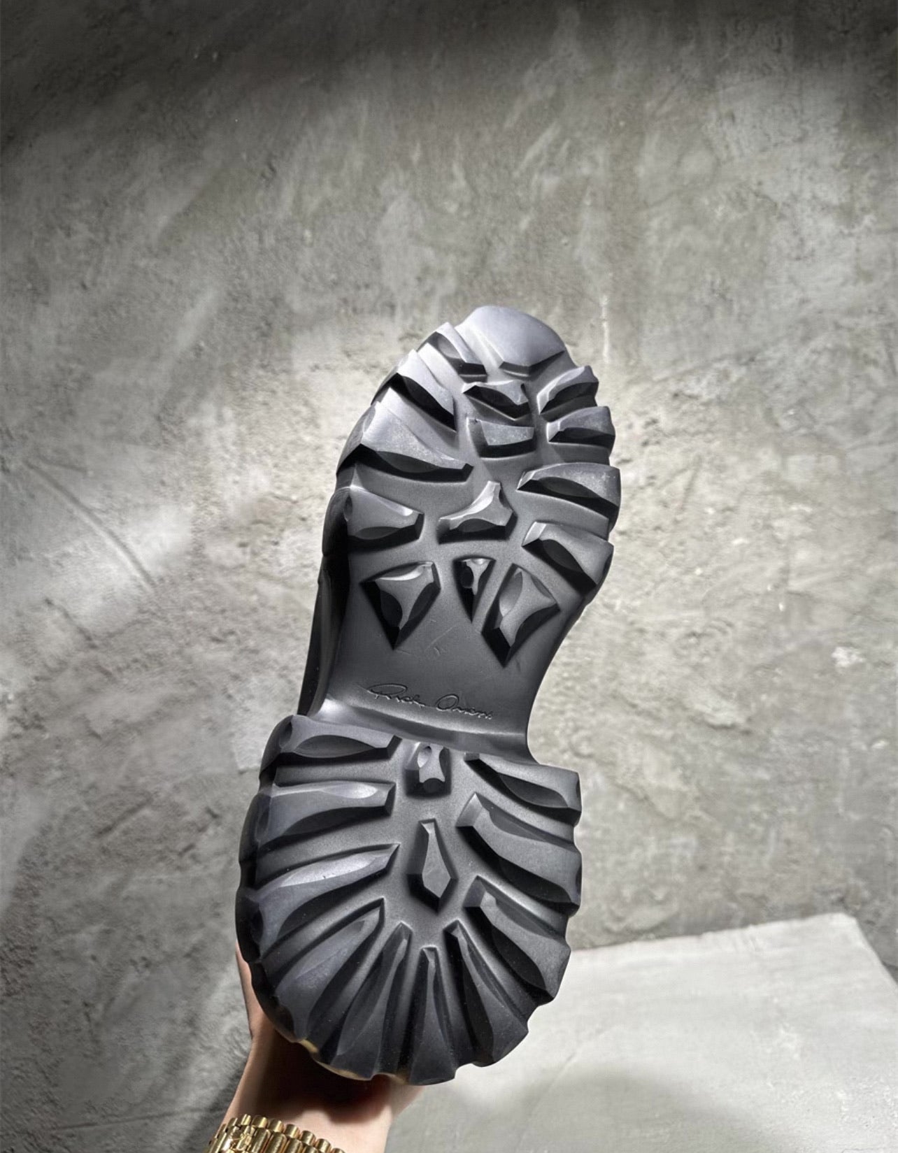 FLARED MEGA TRACTOR INSPIRED