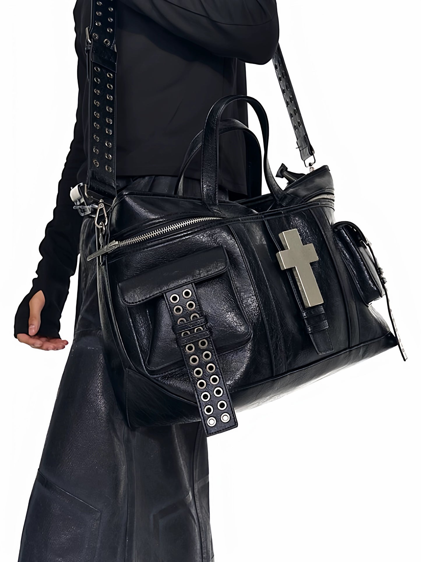 クラッシュ レザー 2WAY ショルダー バッグ
Cracked Leather 2Way Shoulder Bag