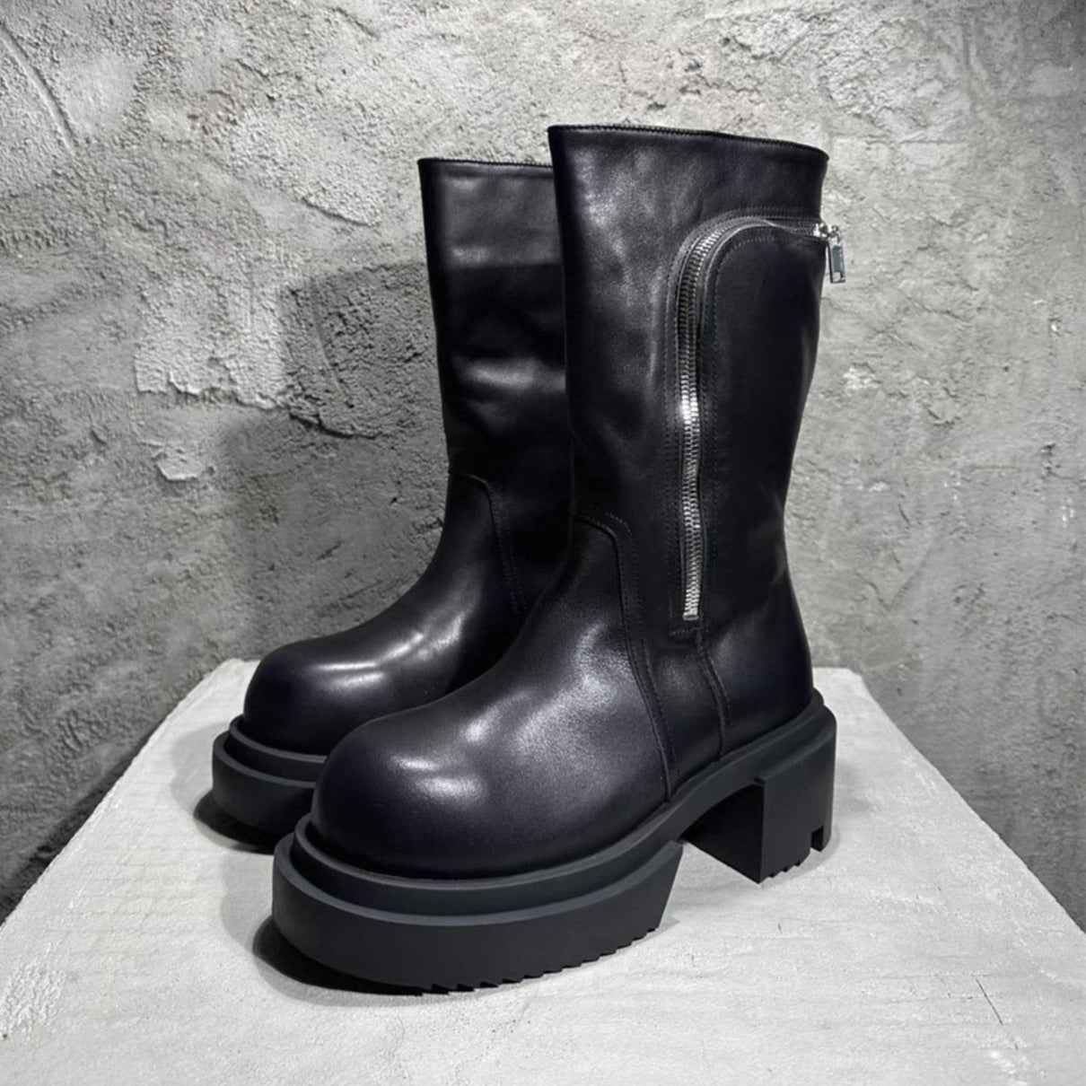 PULL ON BEATLE BOGUN  BOOTS INSPIRED