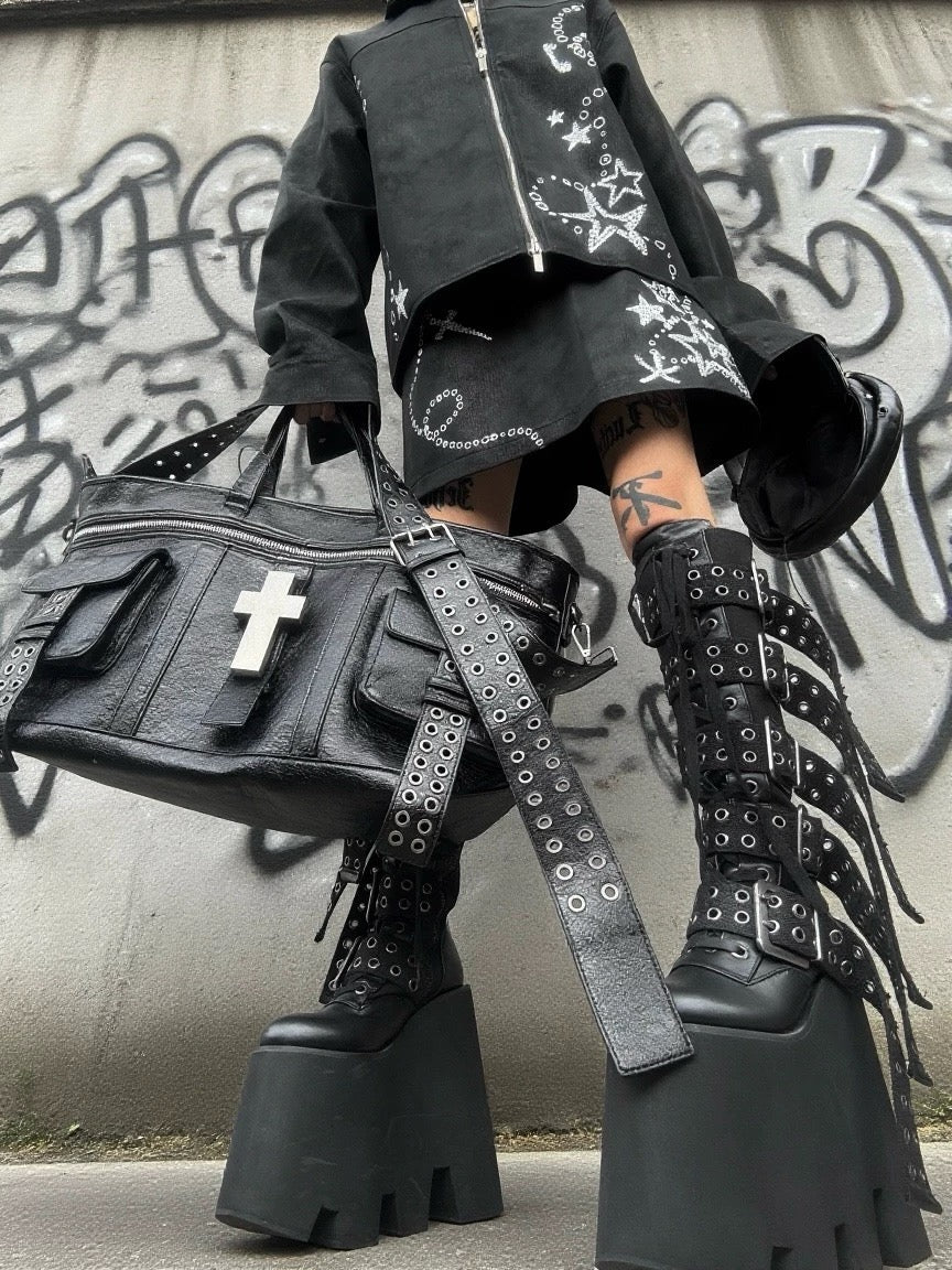 クラッシュ レザー 2WAY ショルダー バッグ
Cracked Leather 2Way Shoulder Bag