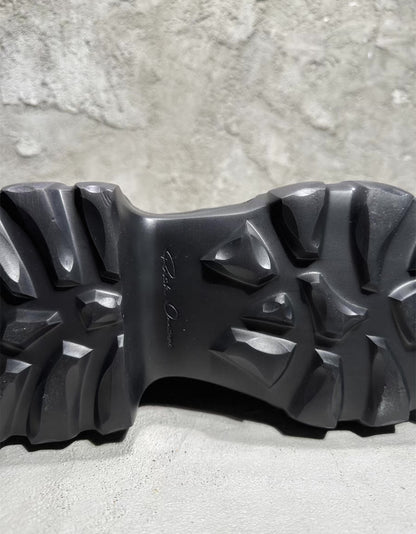 MEGALACE MEGA TRACTOR INSIRED