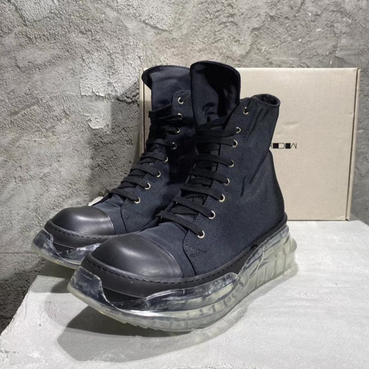 ABSTRACT HIGH CLEAR INSPIRED