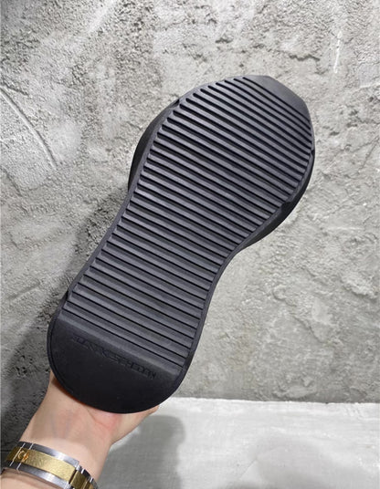 ABSTRACT HIGH BLACK INSPIRED