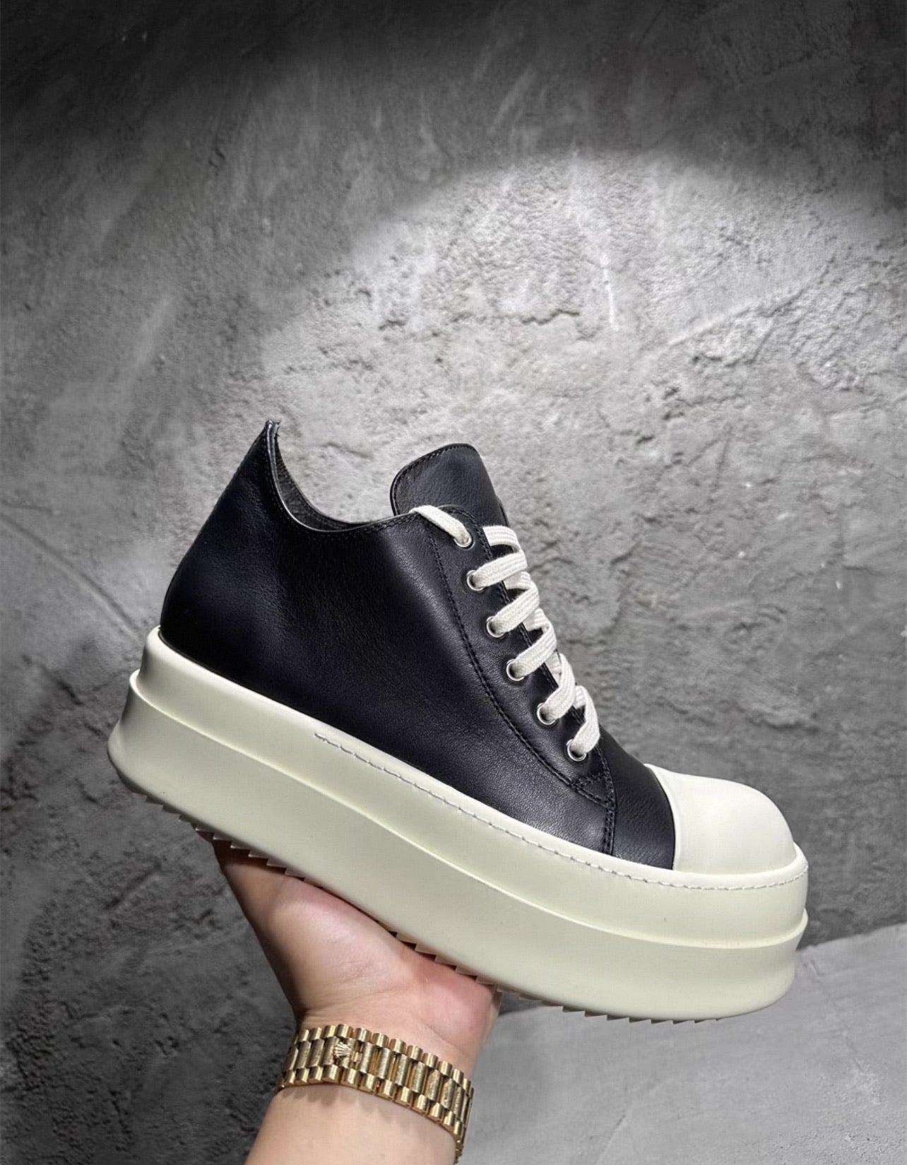 MEGA BUMPER SNEAKS LOW INSPIRED