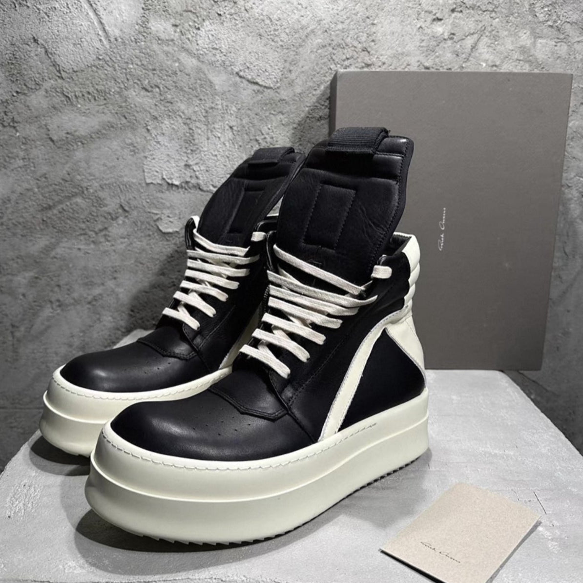 MEGA BUMPER GEOBASKET INSPIRED